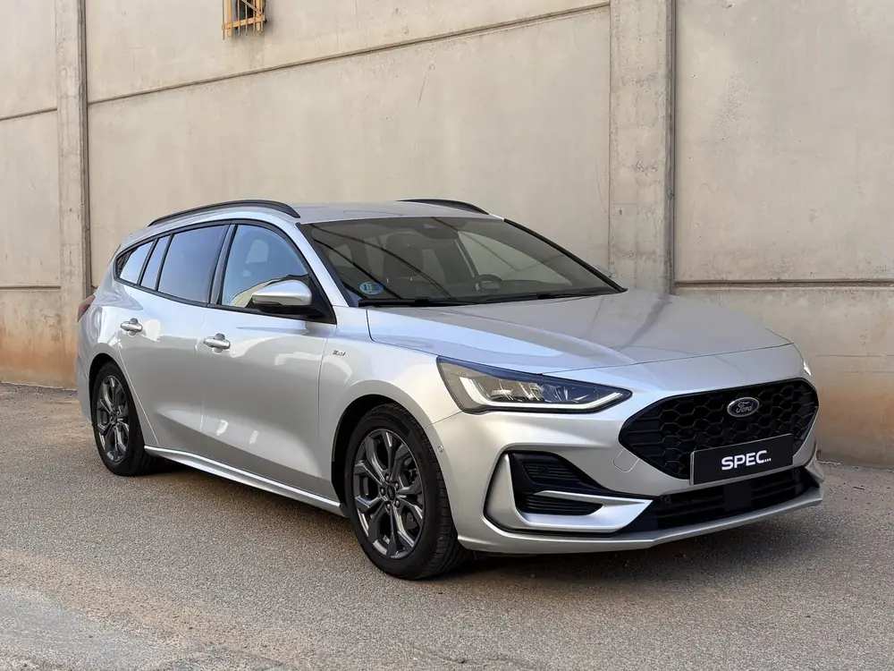 Ford Focus SportBreak ST-Line 1.0 EcoBoost 125 CV MHEV 2024, foto 2 de 39